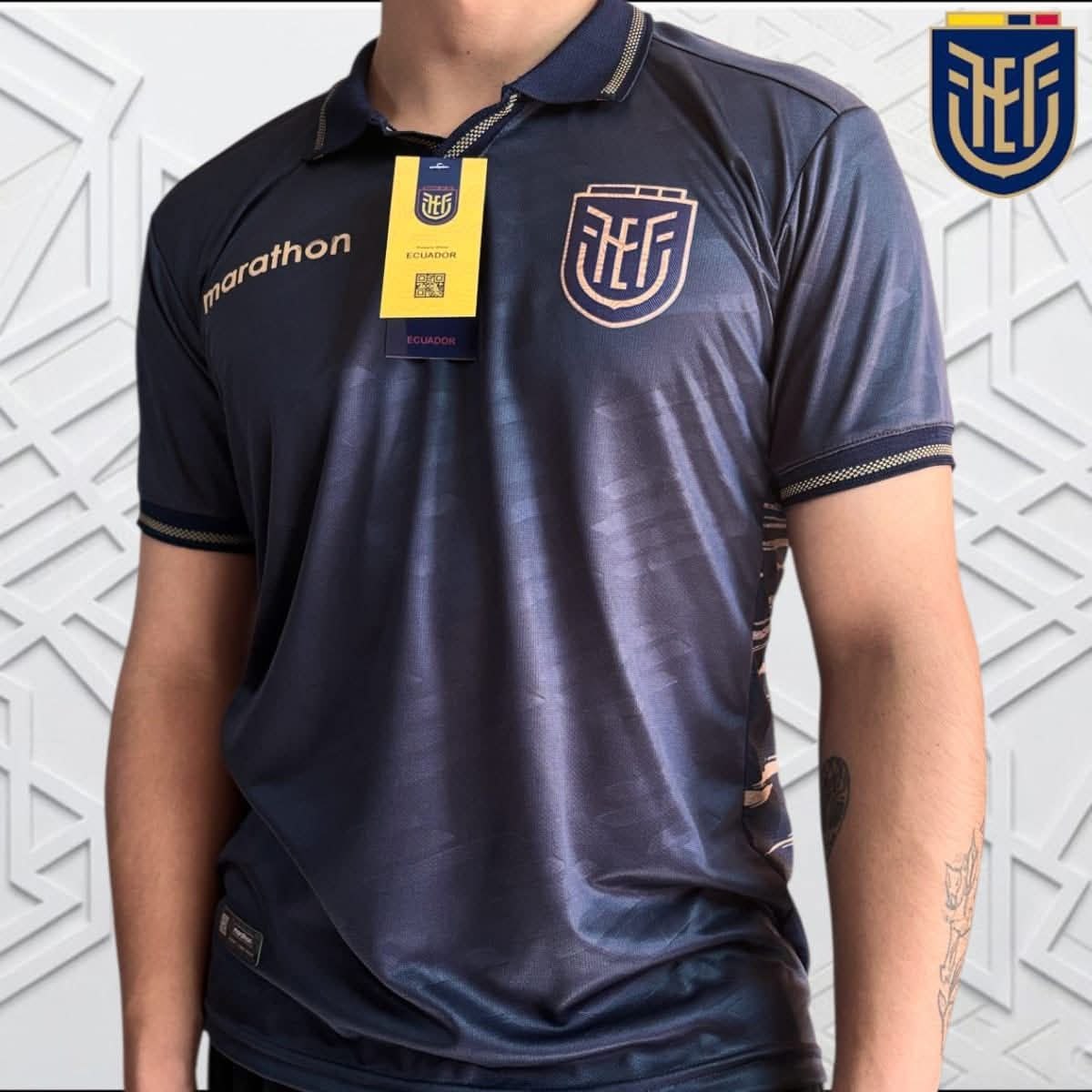 Camiseta Tricolor